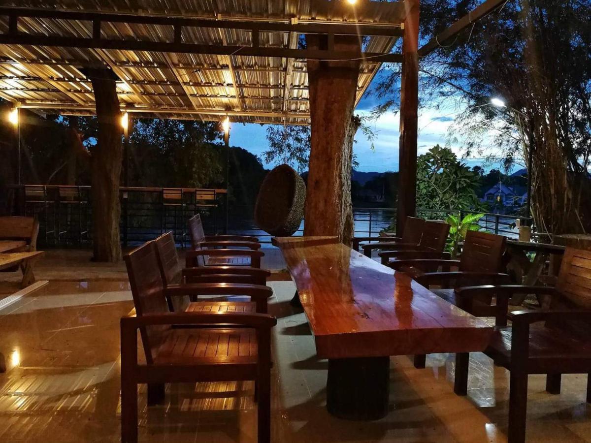 T & T Hostel Kanchanaburi City Exterior photo