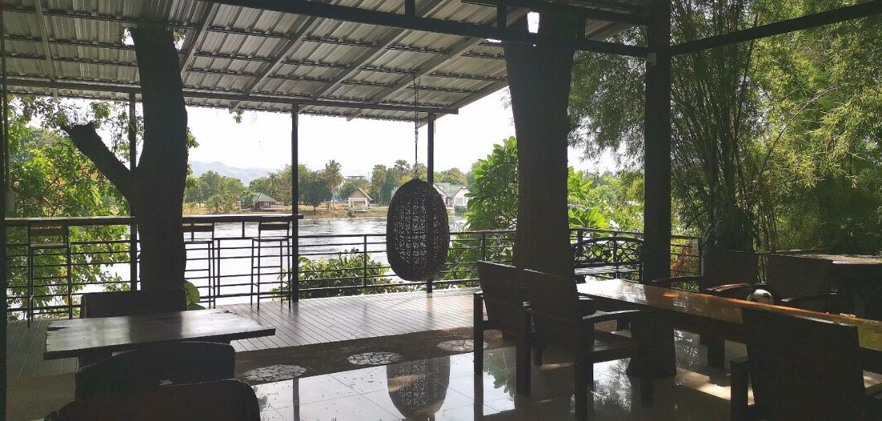 T & T Hostel Kanchanaburi City Exterior photo