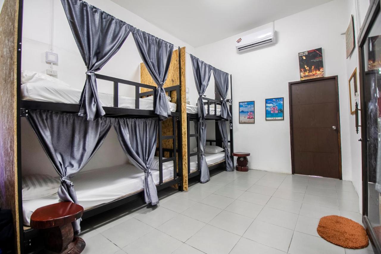 T & T Hostel Kanchanaburi City Exterior photo