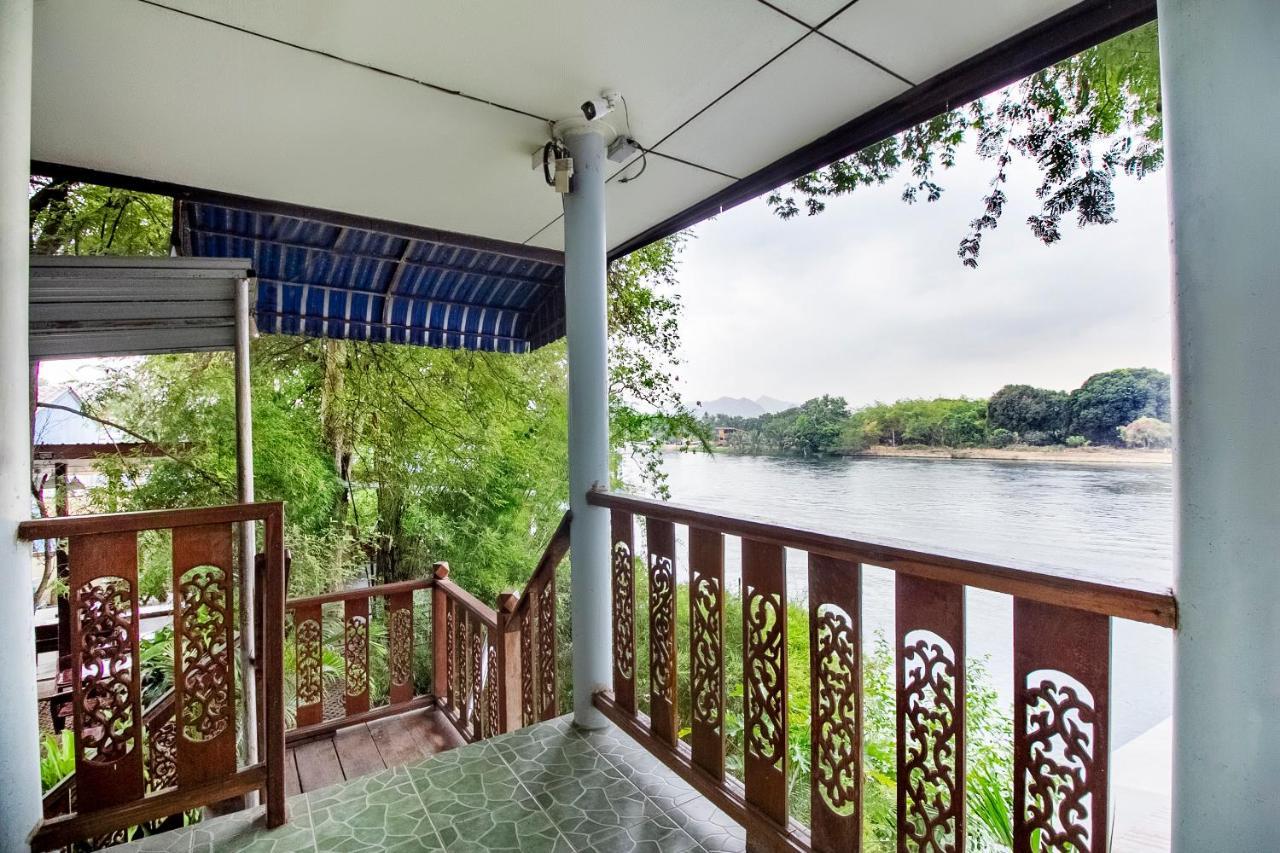 T & T Hostel Kanchanaburi City Exterior photo